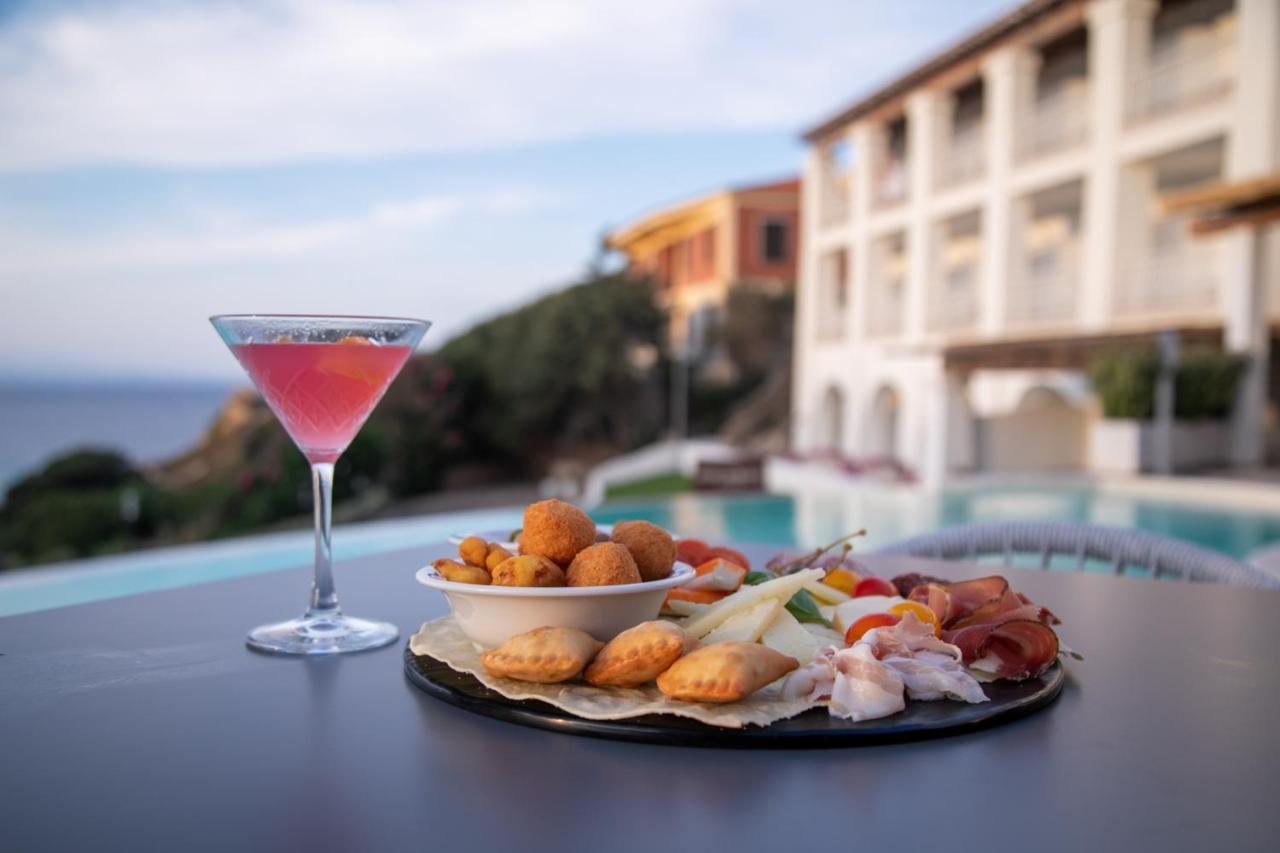Hotel Moresco Santa Teresa Gallura Ngoại thất bức ảnh
